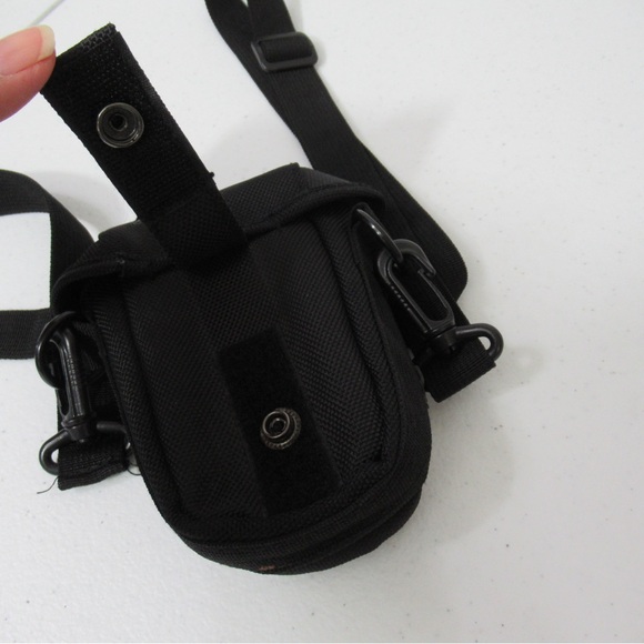 Denali Crossbody | Belt Camera Bag - Picture 9 of 13